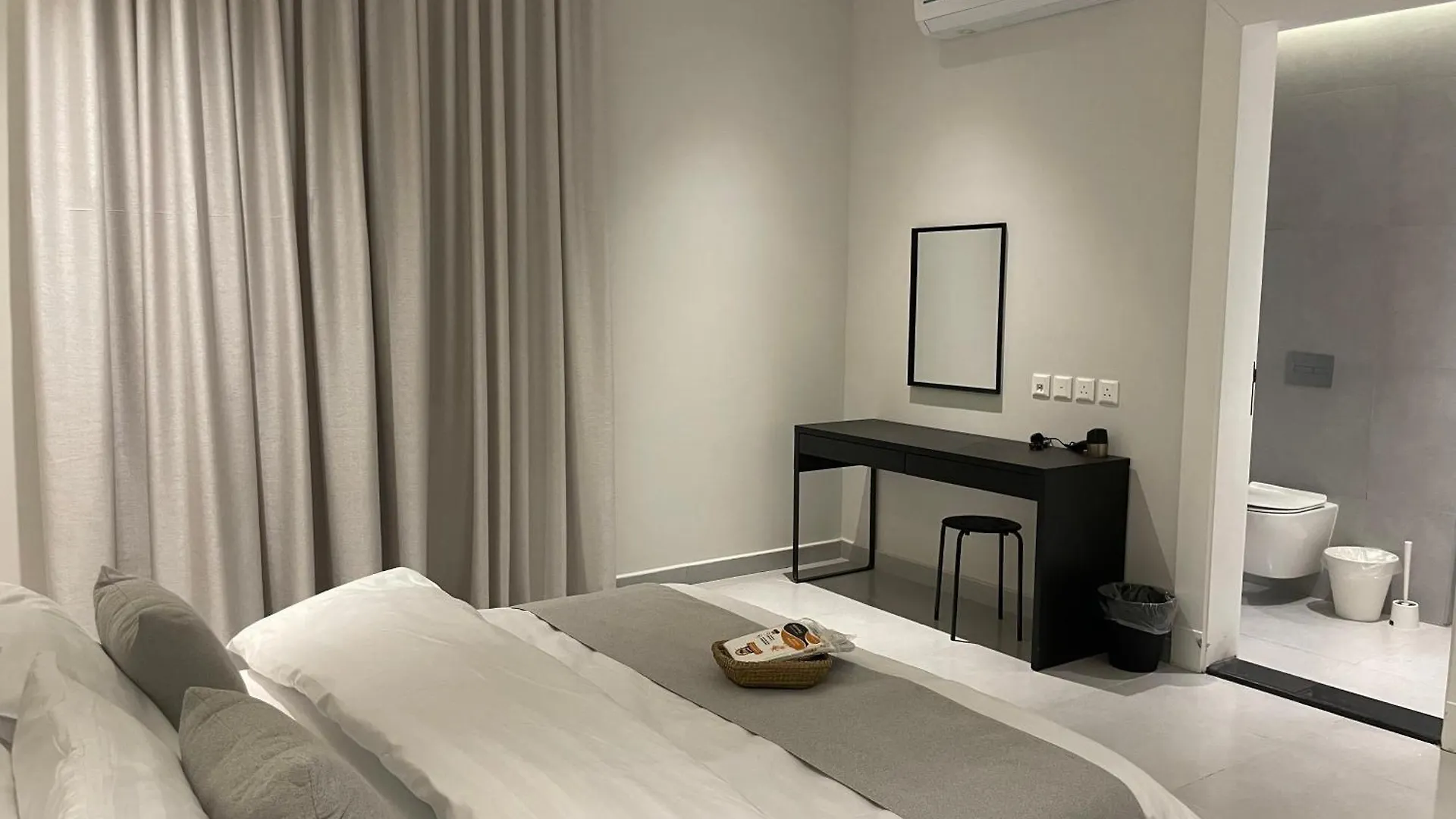 Apartment مسكن قطون - حطين D7 - اطلالة حديقة Riyadh Saudi Arabia